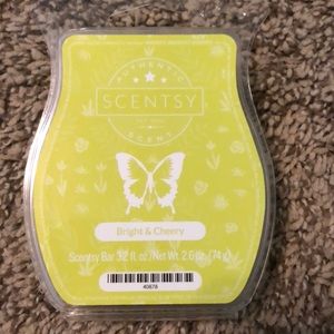 Scentsy Bright and Cherry